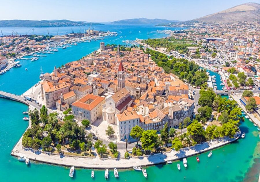 From Split: Blue Lagoon, Šolta, and Trogir Speedboat Tour - Why this speedboat route works in a short visit