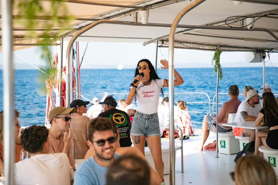 From Split: Catamaran Cruise to Golden Horn & Brač island. - What this Brač catamaran day is really like
