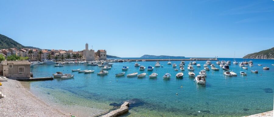 From Split, Croatia: Blue Cave & Hvar 5 Islands tour - Key points to know before booking