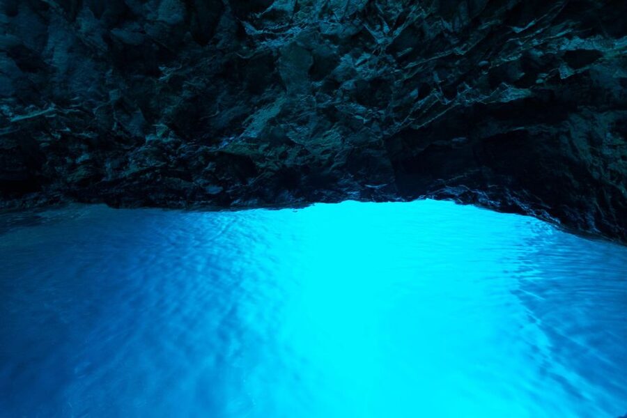 From Split, Croatia: Blue Cave & Hvar 5 Islands tour - Who should book this island circuit?