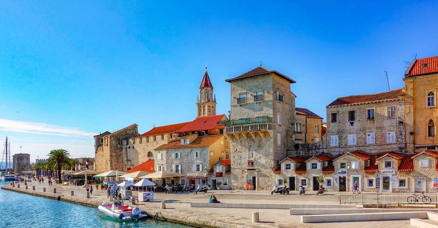 From Split: Half-Day Split & Trogir Small Group Guided Tour - The 45-minute ride to Trogir