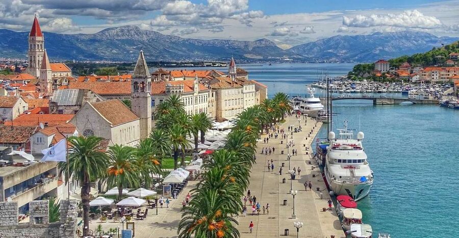 From Split: Half-Day Tour of Trogir Old Town in Small Group - Why Trogir makes a good half-day trip from Split