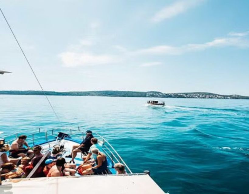From Split: Islands & Blue Lagoon Cruise with Lunch & Drinks - Nečujam and the Kontessa wreck