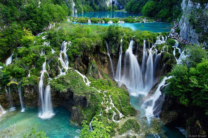 From Split or Trogir: Plitvice Lakes Private Tour - Lunch at Vila Velebita