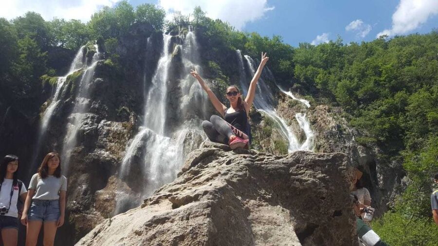 From Split or Trogir: Plitvice Lakes Trip with Entry Ticket - Guide quality and group size can shape the day