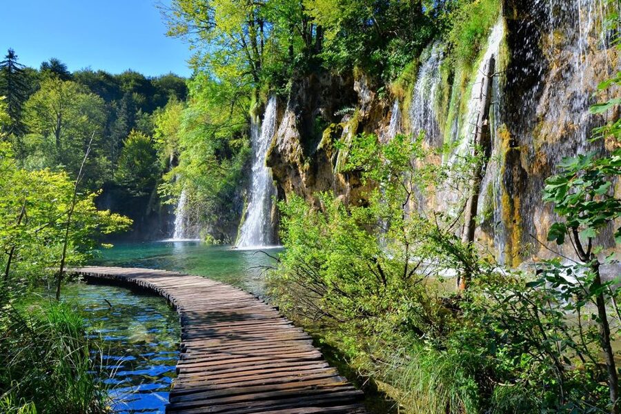 From Split: Plitvice Lakes Fully-Guided Day Tour - What the $76 price really includes