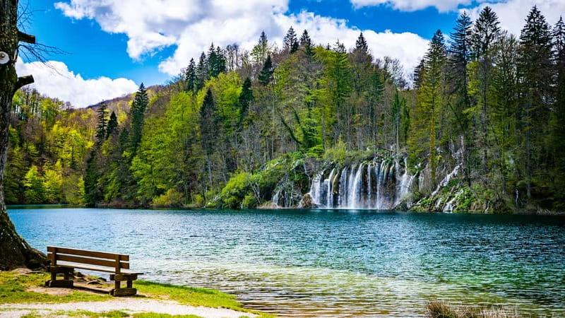 From Split: Plitvice Lakes Guided tour - Why Plitvice deserves a day from Split