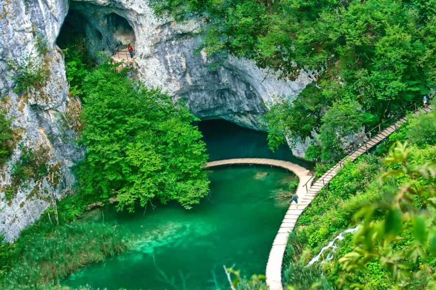 From Split: Plitvice Lakes Guided Tour with Entry Tickets - The boat ride across the biggest lake