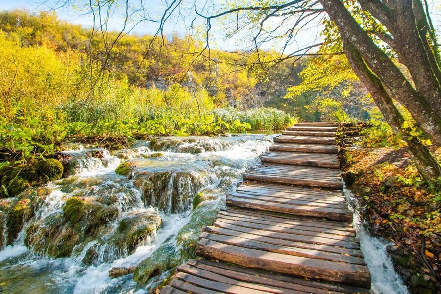 From Split: Plitvice Lakes Guided Tour with Entry Tickets - Weather is a serious part of the planning