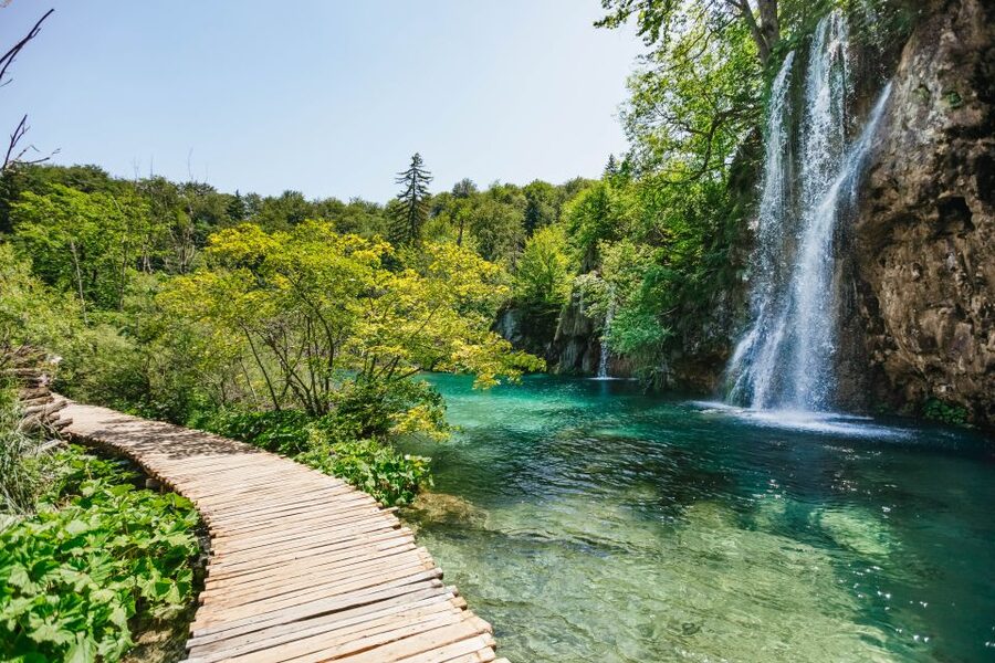From Split: Plitvice Lakes National Park Guided Tour - Walking, weather, and what to pack