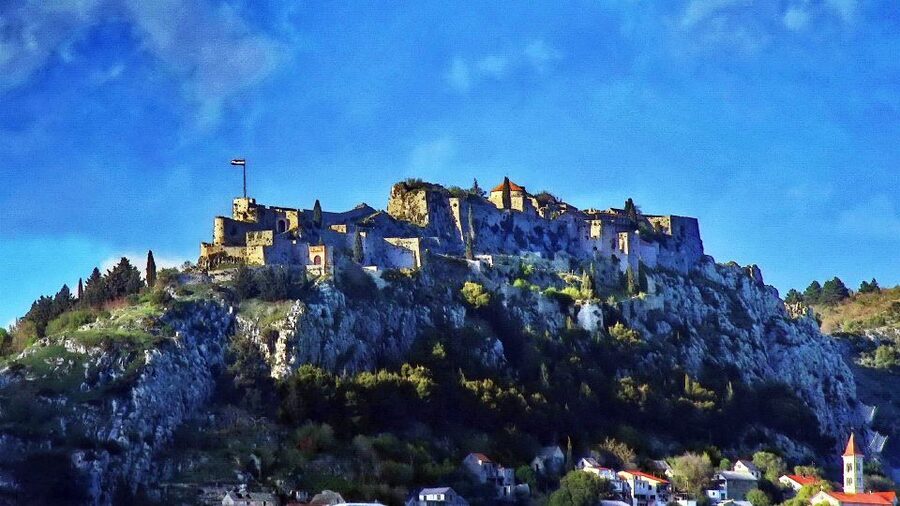 From Split: Private Salona and Fortress of Klis Tour - How the five-hour schedule feels