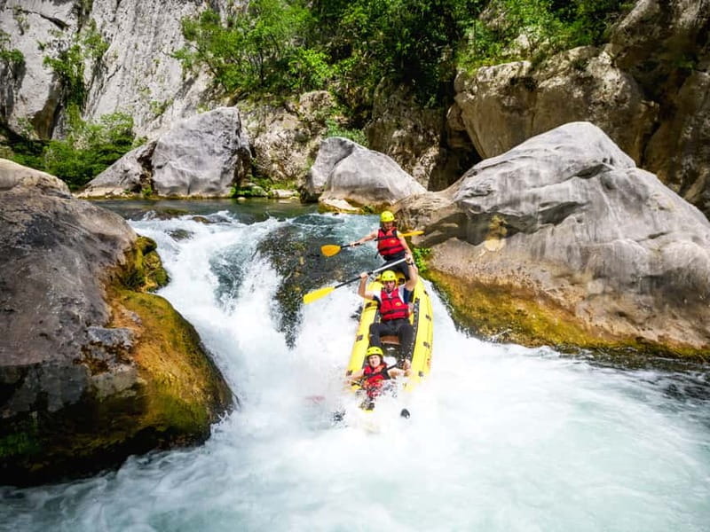 From Split/Šestanovac: Whitewater Rafting on Cetina River - Why the small rafts change the experience