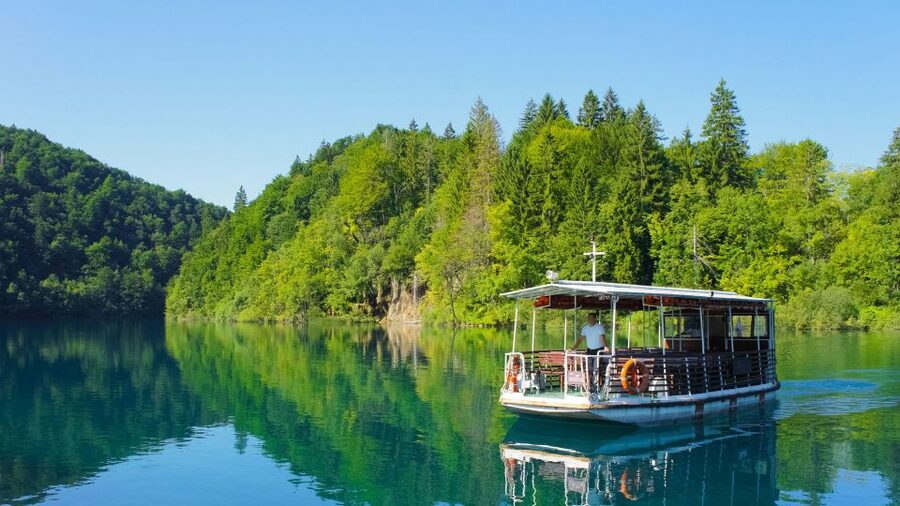 From Split: Transfer to Zagreb with Stop at Plitvice Lakes - A close look at the schedule