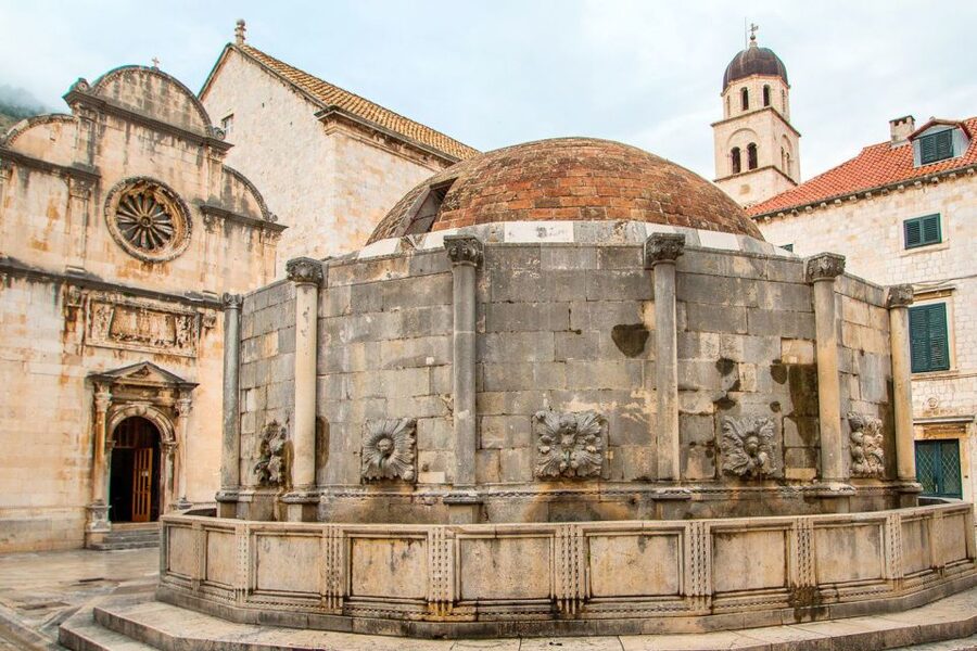 From Split & Trogir: Dubrovnik Guided Day Tour - Ston and the oyster stop on the way back