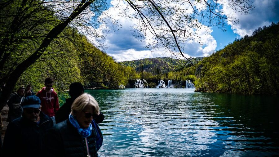 From Split/Trogir/Omiš: Plitvice Lakes Guided Group Tour - Weather, clothing, and walking effort