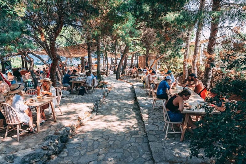 From Trogir: Blue Lagoon & Šolta Cruise with Lunch & Drinks - The ride back to Trogir