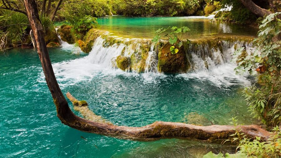 From Trogir, Seget & Okrug: Krka Waterfalls Gastro Tour - The 30-minute boat ride to Skradin