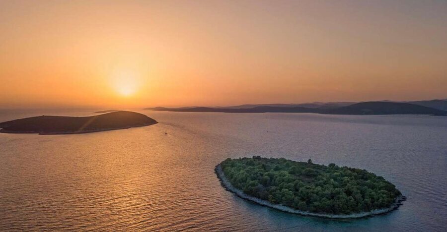 From Trogir: Sunset Private Tour - A sunset cruise designed around the best hour