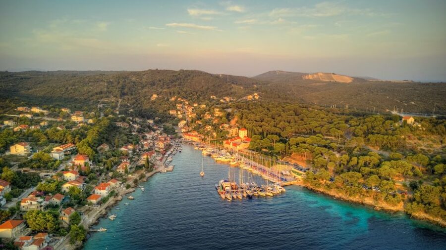 From Trogir: Sunset Private Tour - Meeting in Trogir and returning after the stars appear