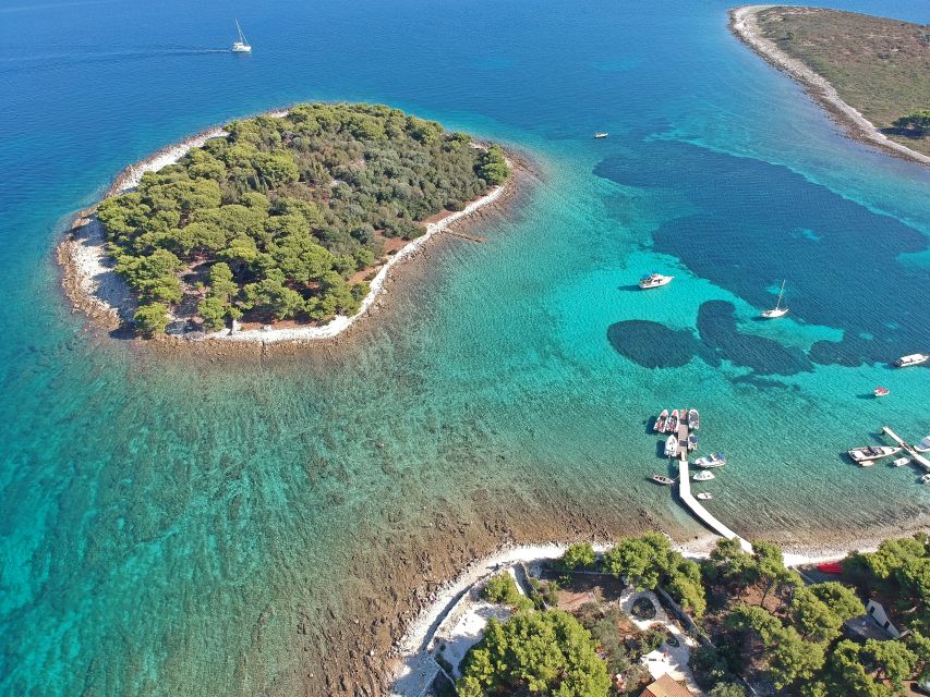 From Trogir: Three Islands Half-Day Speedboat Tour - Family comfort and access