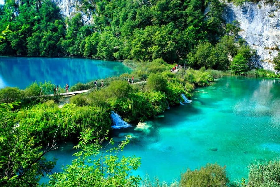 From Zadar: Plitvice Lakes National Park Day Trip +Boat Ride - Five hours among the Upper Lakes and Kozjak