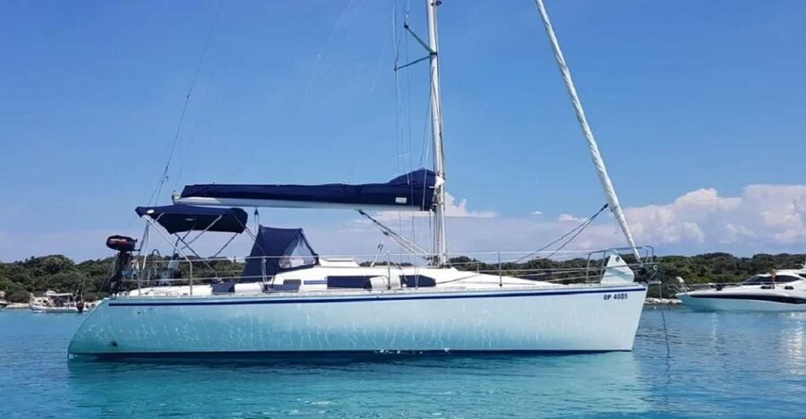 From Zadar: Private Half Day Sailing Tour - Snorkeling and fishing equipment included
