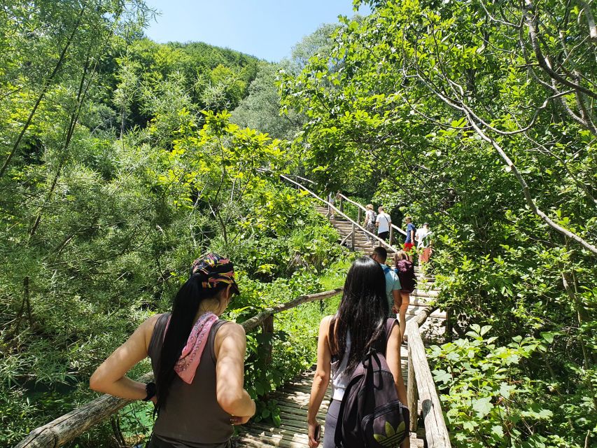 From Zagreb: Plitvice & Rastoke Guided Day Trip with Ticket - Who should book this Plitvice day trip?