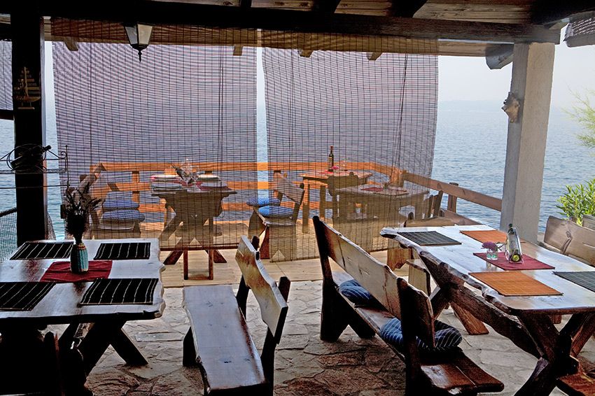 Full-Day Peljesac Wine Tour - Ston, salt, and shellfish on the return route