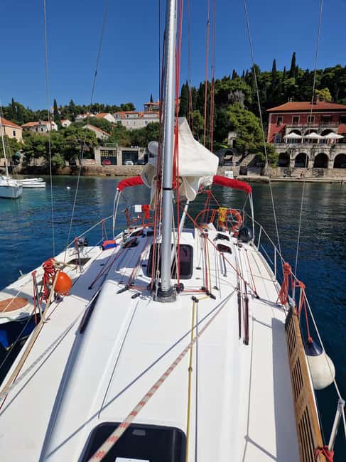 Full Day Private Sailing Tour of Cavtat and Dubrovnik - Seeing Dubrovnik’s walls from the sea