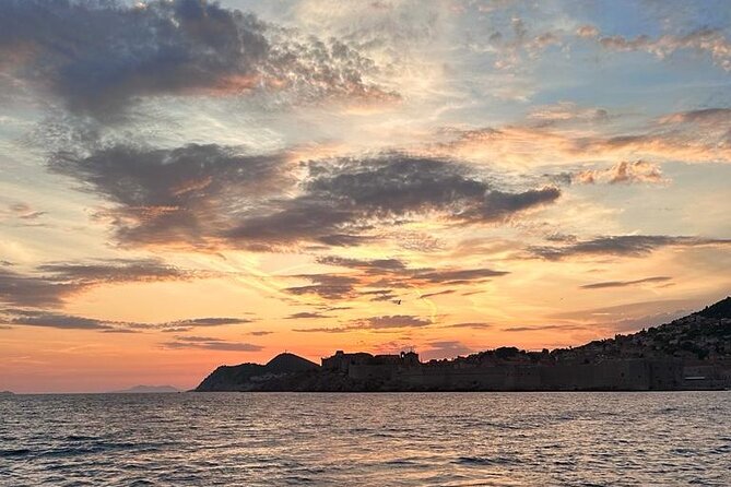 Gastro Cruise | Dinner and Boat ride around Dubrovnik Old Town - How weather and delays can change the evening