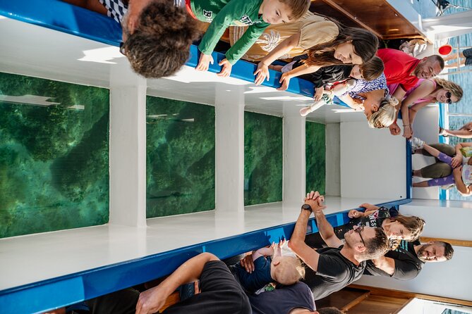 Glass boat tour Fažana with swimming stop - Sunset drinks and the schedule question