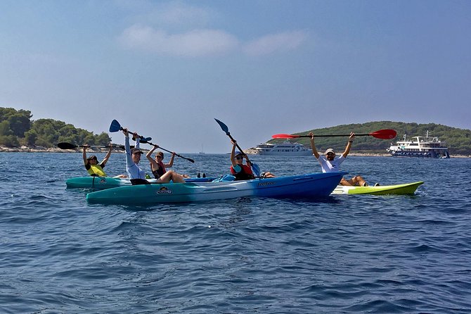 Guided kayaking tour to Pakleni islands - Key points to know before you paddle
