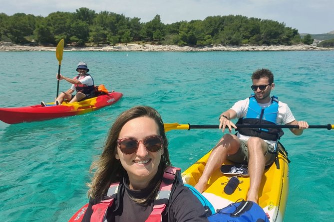Guided kayaking tour to Pakleni islands - Setting out from Bonj Beach at 10:00