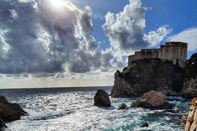 Guided Tour to discover Dubrovnik's Old Town, by day or night - City-wall viewpoints and the best time for photographs