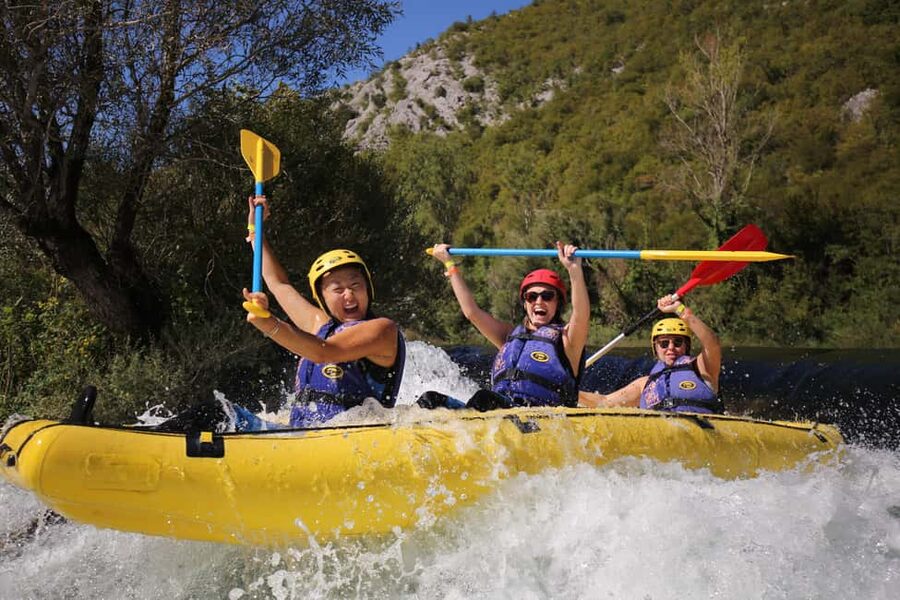 Half-Day Cetina River Rafting - Preparing for the safety briefing