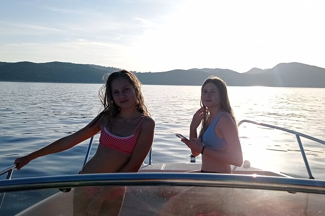 Half-Day Private Speed Boat Tour in Dubrovnik on Elaphiti Islands - Leaving Dubrovnik by private speedboat