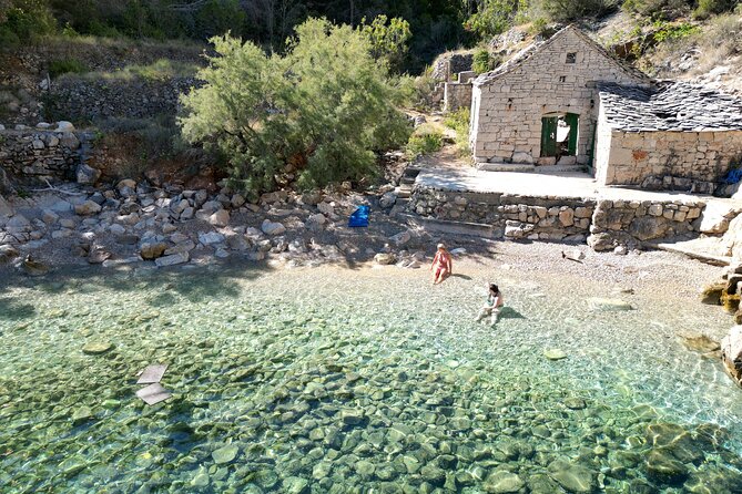 Half-day Speedboat Tour: Explore Hidden Gems of Hvar Island - A useful 45 minutes in old Jelsa