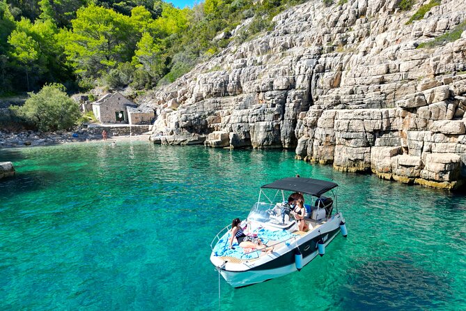 Half-day Speedboat Tour: Explore Hidden Gems of Hvar Island - What the captains add to the day