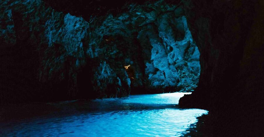Hvar: Blue and Green Caves Boat Tour with Stiniva Beach - A fast day from Hvar to the outer islands