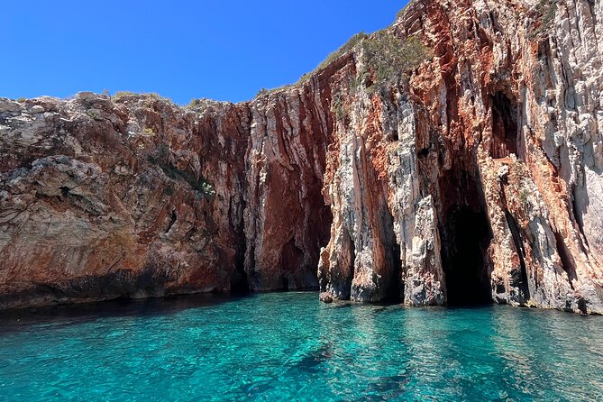 Hvar Delight: Private Speed Boat Tour - Cruising through the Pakleni Islands