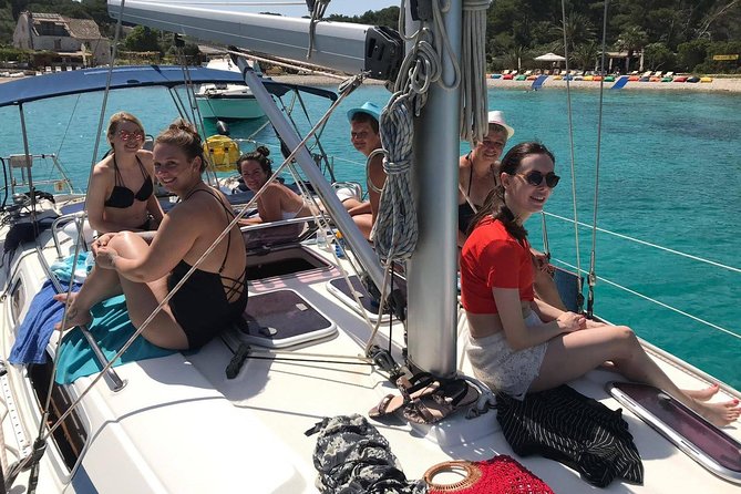 Hvar - Full Day Sail on a yacht - friendly skipper- small group - lunch optional - Mlini Beach, the final swim