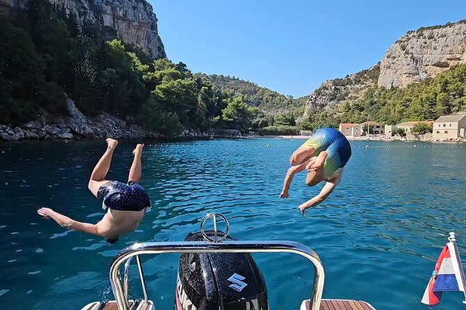 Hvar (Hidden Bays) & Brac (Golden Horn) PRIVATE full day tour - Vrboska: your long lunch and town break