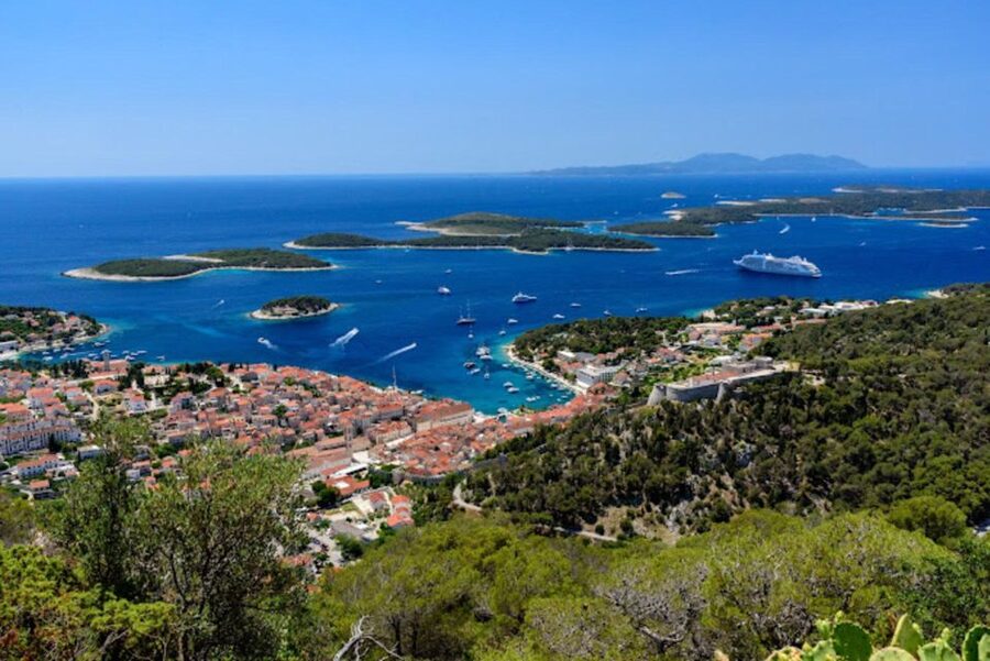 Hvar: Island tour with Wine and Olive Oil Tasting - Is $141 a fair price?