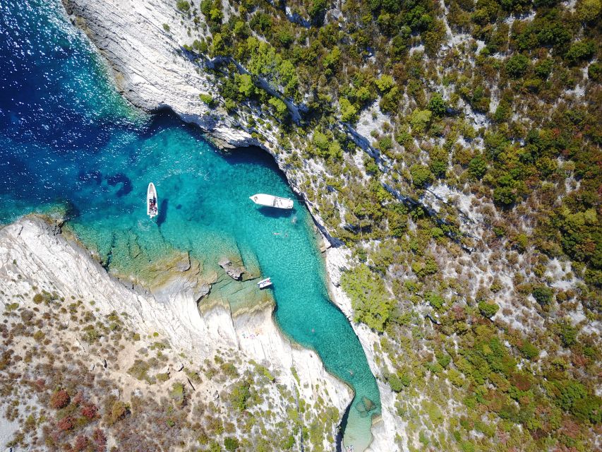 Hvar: Private Blue Cave and Vis Speedboat Tour - Key points to know