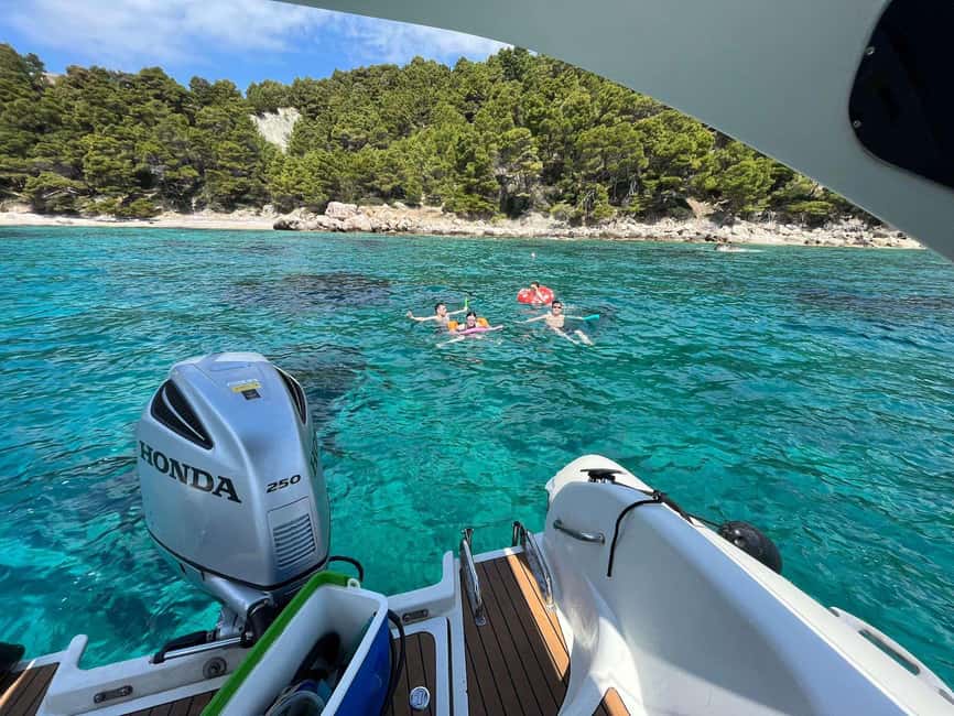 Hvar: Sunset and Pakleni Islands with a Speed Boat - Carpe Diem Bar from the water