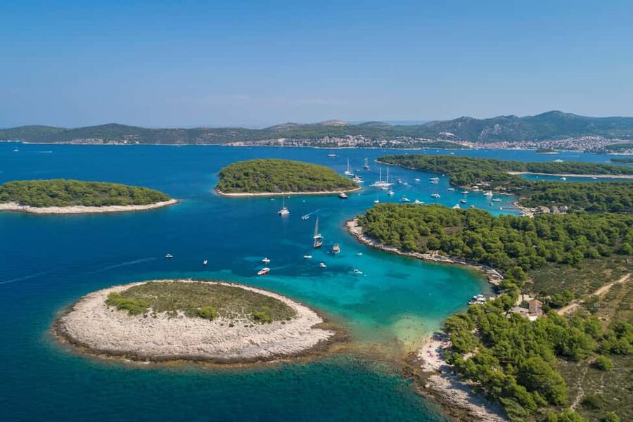 Hvar: Sunset and Pakleni Islands with a Speed Boat - Thirty minutes at Mlini and Ždrilca lagoon