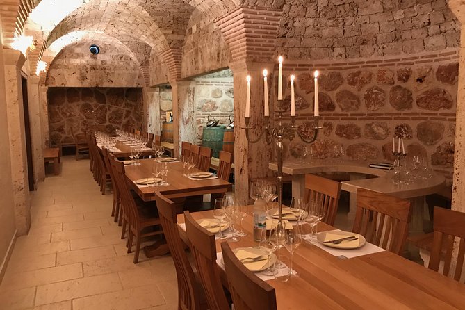 Hvar Wine tasting small group experience - The guide can shape the whole outing