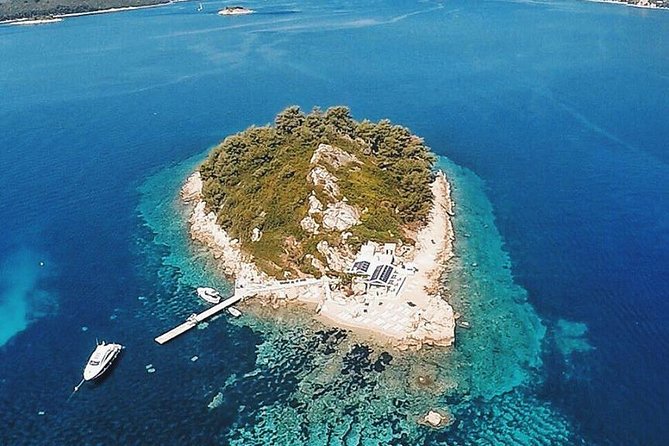Island Stupe / Moro Beach Transfer - Swimming and snorkeling in the blue lagoon