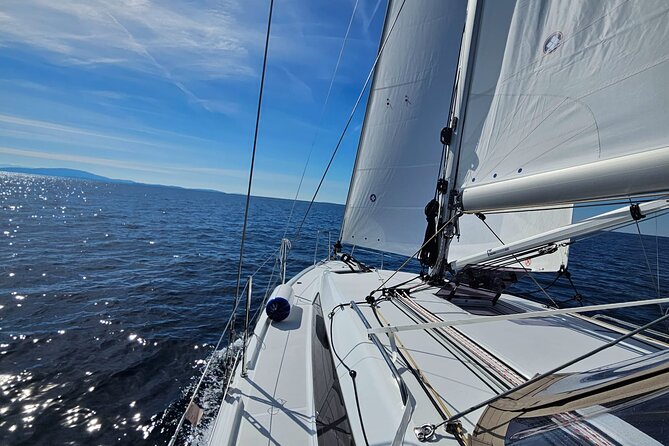 Islands Tour on Luxurious Jeanneau Sun Odyssey - Is $156.53 a fair price?