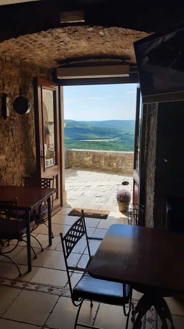 Istria: Guided Tour of Inner Istria with Food Tasting - Motovun: truffles, walls, and time to wander
